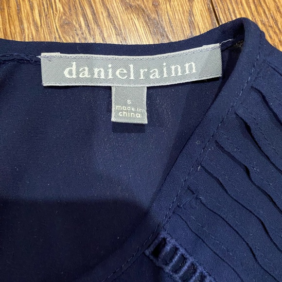 Daniel Rainn Navy Blouse Size Small - Picture 2 of 5